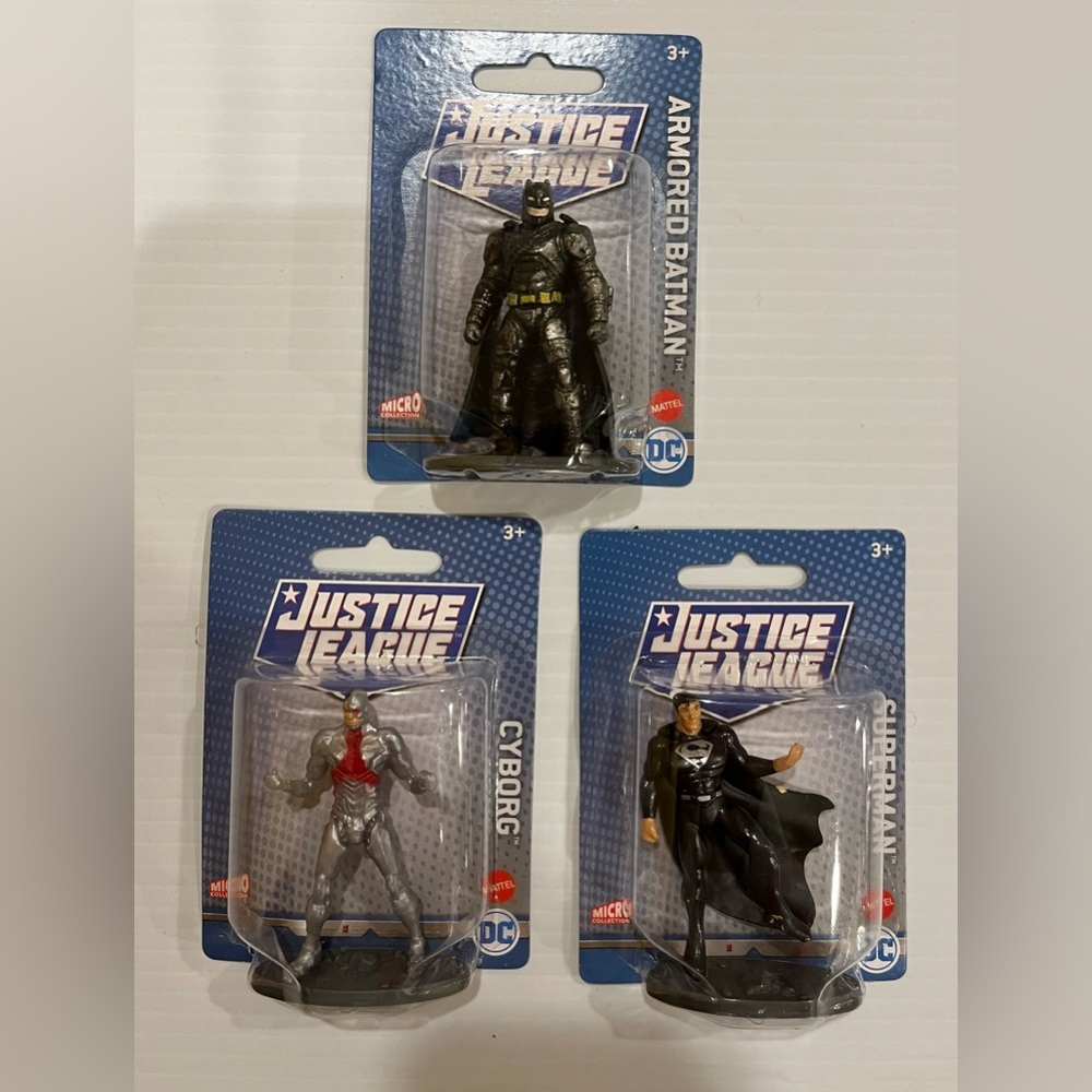 Lot of 3 - JUSTICE LEAGUE DC COMICS MATTEL 3” ACTION FIGURE (ALL NEW IN PACKAGE)
